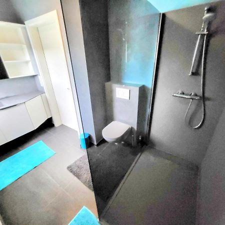 Calm And Modern Apartment Eischen Екстер'єр фото