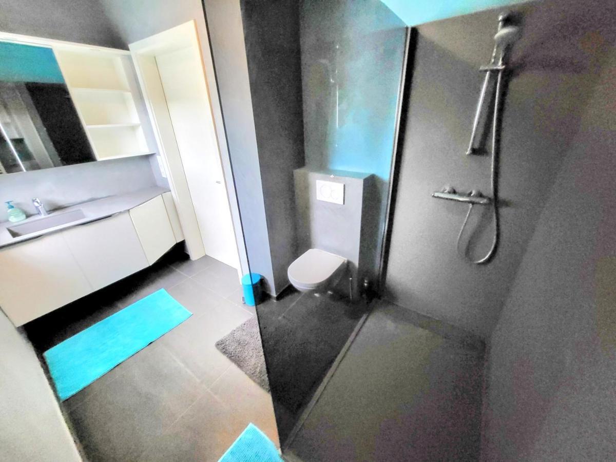 Calm And Modern Apartment Eischen Екстер'єр фото